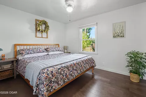 Bedroom - 709 Arthur Aull Road Lamar Mo 64759 Rd, Lamar, MO 64759 photo 1 of 2
