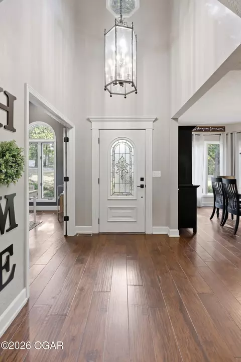 Entry Way - 4755 Deer Run Loop Carthage Mo 64836 Loop, Carthage, MO 64836 photo 1 of 2