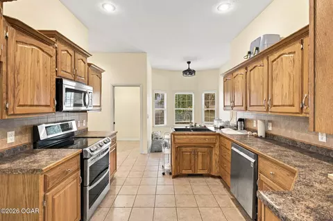 Kitchen - 809 S 14th Avenue Ozark Mo 65721 Ave, Ozark, MO 65721 photo 3 of 3