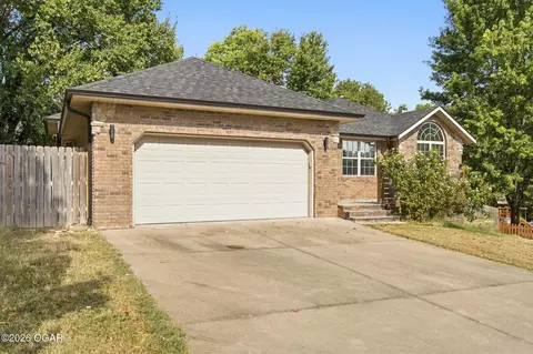 Exterior - 809 S 14th Avenue Ozark Mo 65721 Ave, Ozark, MO 65721 photo 2 of 5