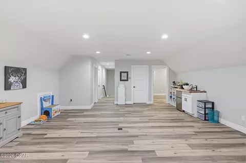 Entry Way - 1122 S Sergeant Avenue Joplin Mo 64801 Ave, Joplin, MO 64801 photo 4 of 4