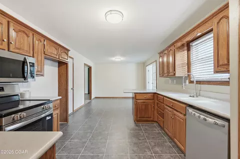 Kitchen - 1730 E 30th Street Joplin Mo 64804 St, Joplin, MO 64804 photo 4 of 5