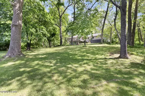 Exterior - 2615 E Melbourne Road Springfield Mo 65804 Rd, Springfield, MO 65804 photo 15 of 15
