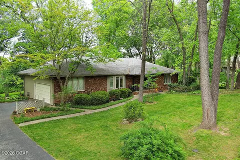 Exterior - 2615 E Melbourne Road Springfield Mo 65804 Rd, Springfield, MO 65804 photo 2 of 15