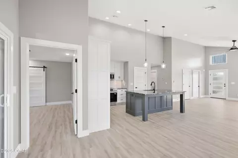 Entry Way - 2206 Modern Avenue Carthage Mo 64836 Ave, Carthage, MO 64836 photo 1 of 1