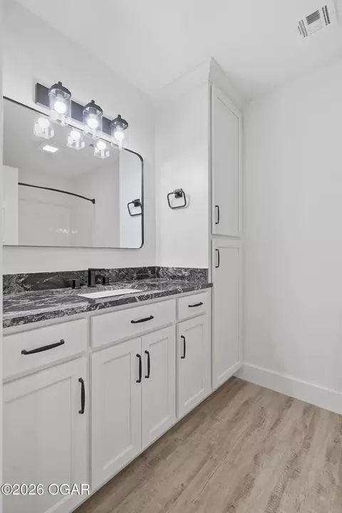 Bath - 2201 Modern Avenue Carthage Mo 64836 Ave, Carthage, MO 64836 photo 2 of 6