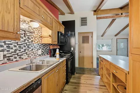 Kitchen - 204 S Grand Lamar Mo 64759, Lamar, MO 64759 photo 3 of 3