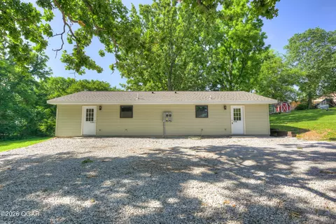 Other - 717 Benham Avenue Neosho Mo 64850 Ave, Neosho, MO 64850 photo 2 of 11