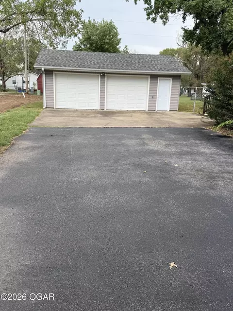Exterior - 809 Irwin Street Duenweg Mo 64841 St, Duenweg, MO 64841 photo 1 of 4