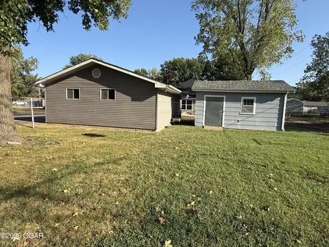Exterior - 809 Irwin Street Duenweg Mo 64841 St, Duenweg, MO 64841 photo 4 of 4