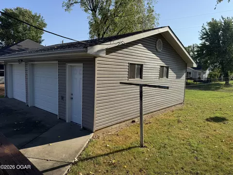 Other - 809 Irwin Street Duenweg Mo 64841 St, Duenweg, MO 64841 photo 9 of 10
