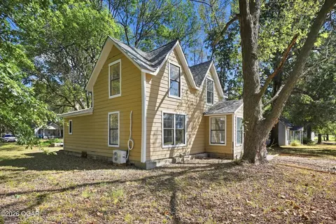 Other - 1402 Poplar Street Lamar Mo 64759 St, Lamar, MO 64759 photo 3 of 7