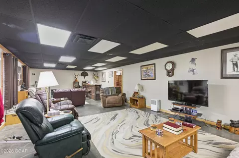 Living - 11228 State Highway 96 Carthage Mo 64836, Carthage, MO 64836 photo 1 of 1