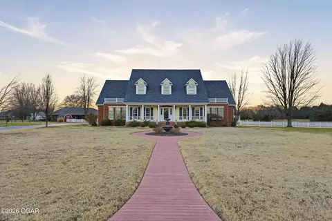 Exterior - 2012 Beau Drive Carthage Mo 64836 Dr, Carthage, MO 64836 photo 3 of 17