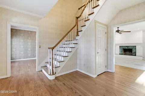 Entry Way - 2012 Beau Drive Carthage Mo 64836 Dr, Carthage, MO 64836 photo 2 of 2