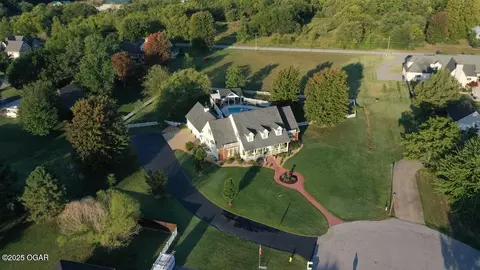 View/Area - 2012 Beau Drive Carthage Mo 64836 Dr, Carthage, MO 64836 photo 2 of 3