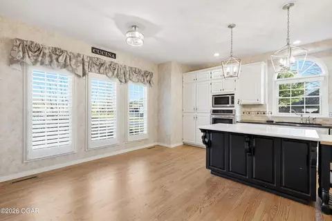 Kitchen - 2012 Beau Drive Carthage Mo 64836 Dr, Carthage, MO 64836 photo 3 of 9