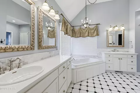 Bath - 2012 Beau Drive Carthage Mo 64836 Dr, Carthage, MO 64836 photo 6 of 16