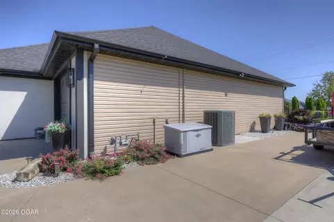 Exterior - 406 Eugene Court Carl Junction Mo 64834 Ct, Carl Junction, MO 64834 photo 2 of 10