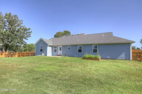 Exterior - 4910 E 27th Street Joplin Mo 64801 St, Joplin, MO 64801 photo 4 of 7