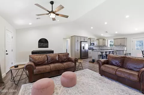 Living - 4910 E 27th Street Joplin Mo 64801 St, Joplin, MO 64801 photo 2 of 2