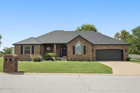 706 W Briarbrook Lane Carl Junction Mo 64834 Ln, Carl Junction, MO 64834