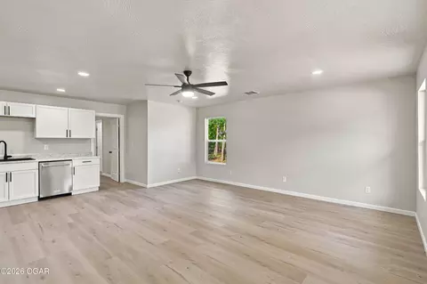 Living - 110 W Park Street Monett Mo 65708 St, Monett, MO 65708 photo 5 of 5