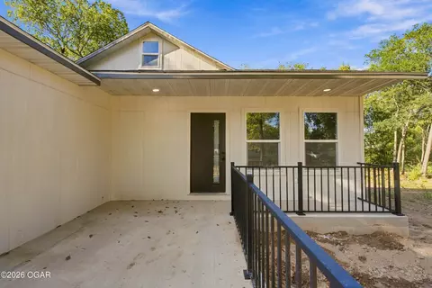 Exterior - 110 W Park Street Monett Mo 65708 St, Monett, MO 65708 photo 1 of 1