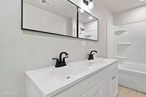 Bath - 110 W Park Street Monett Mo 65708 St, Monett, MO 65708 photo 2 of 7