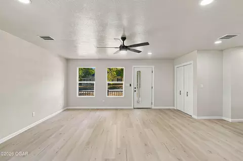 Living - 110 W Park Street Monett Mo 65708 St, Monett, MO 65708 photo 2 of 5