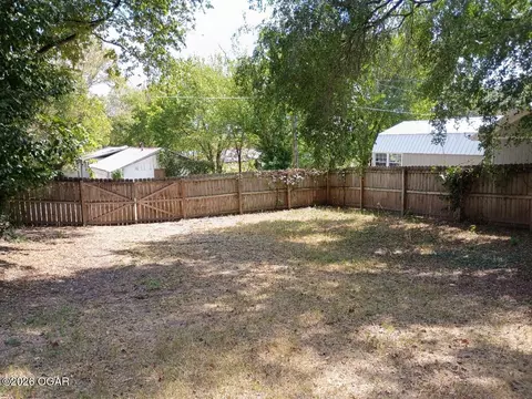 Exterior - 517 3rd Street Anderson Mo 64831 St, Anderson, MO 64831 photo 4 of 5