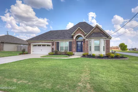 1821 Texas Avenue Joplin Mo 64804 Ave, Joplin, MO 64804