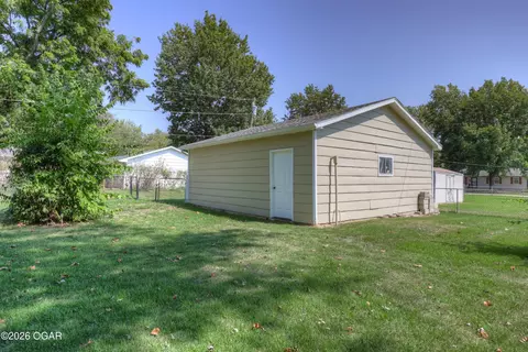 Exterior - 1209 Craig Drive Carl Junction Mo 64834 Dr, Carl Junction, MO 64834 photo 5 of 6