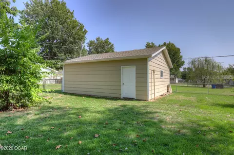 Exterior - 1209 Craig Drive Carl Junction Mo 64834 Dr, Carl Junction, MO 64834 photo 3 of 6