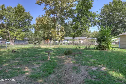 Exterior - 1209 Craig Drive Carl Junction Mo 64834 Dr, Carl Junction, MO 64834 photo 4 of 6