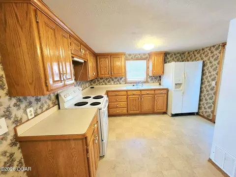 Kitchen - 305 E Jackson Street Pittsburg Ks 66762 St, Pittsburg, KS 66762 photo 1 of 1
