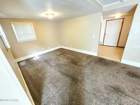 Living - 305 E Jackson Street Pittsburg Ks 66762 St, Pittsburg, KS 66762 photo 5 of 6