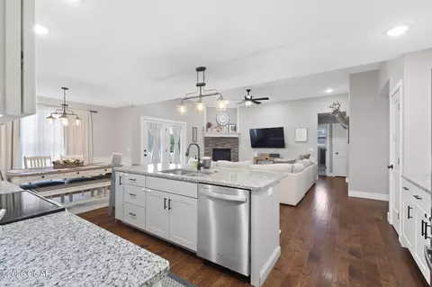 Kitchen - 393 E Lombardy Drive Republic Mo 65738 Dr, Republic, MO 65738 photo 4 of 4