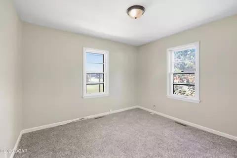 Bedroom - 2802 E Markwardt Street Joplin Mo 64801 St, Joplin, MO 64801 photo 4 of 8
