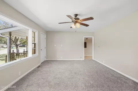 Living - 2802 E Markwardt Street Joplin Mo 64801 St, Joplin, MO 64801 photo 3 of 5