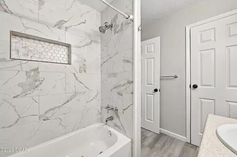 Bath - 883 Lark Road Goodman Mo 64843 Rd, Goodman, MO 64843 photo 2 of 4