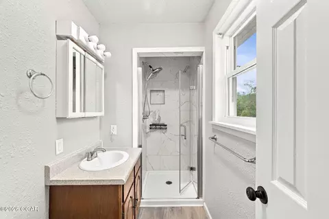 Bath - 883 Lark Road Goodman Mo 64843 Rd, Goodman, MO 64843 photo 4 of 4