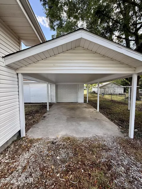 Exterior - 2650 E 8th Street Joplin Mo 64801 St, Joplin, MO 64801 photo 1 of 5