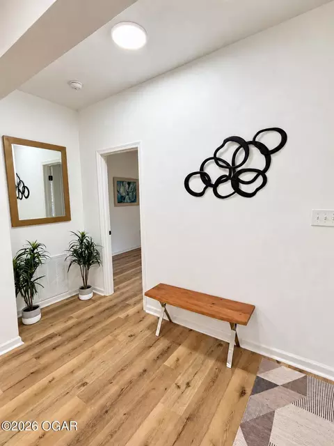 Entry Way - 2650 E 8th Street Joplin Mo 64801 St, Joplin, MO 64801 photo 1 of 2