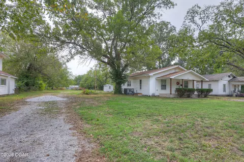 Exterior - 2650 E 8th Street Joplin Mo 64801 St, Joplin, MO 64801 photo 5 of 5