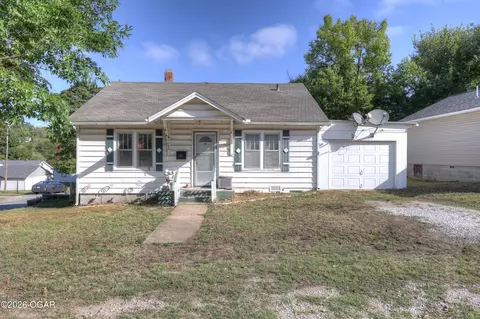 528 W Spring Street Neosho Mo 64850 St, Neosho, MO 64850