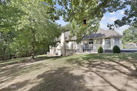 Exterior - 930 Rustic Ridge Drive Joplin Mo 64804 Dr, Joplin, MO 64804 photo 6 of 8