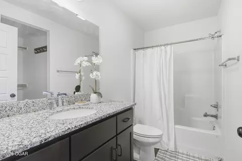 Bath - 327 Eagle Edge Drive Duenweg Mo 64841 Dr, Duenweg, MO 64841 photo 1 of 2