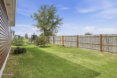 Exterior - 327 Eagle Edge Drive Duenweg Mo 64841 Dr, Duenweg, MO 64841 photo 6 of 7