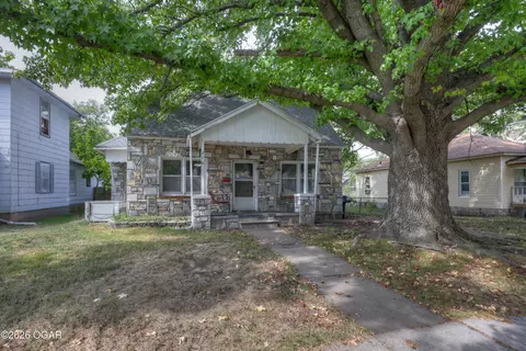 216 S Ball Street Webb City Mo 64870 St, Webb City, MO 64870